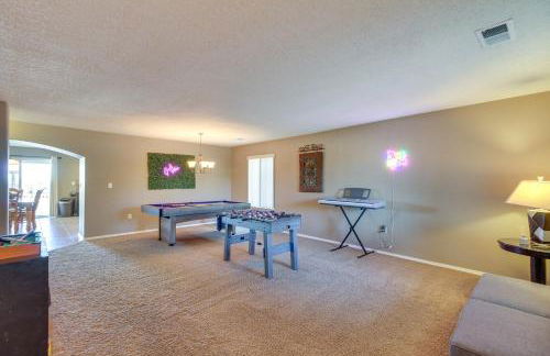 Chic New Mexico Retreat with Patio, Grill and Fire Pit - Foto 11