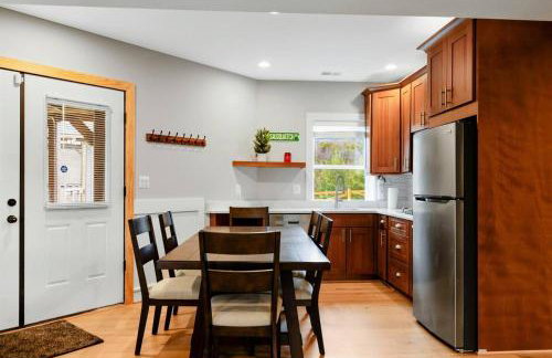 Luxury A Frame 5BR Hot Tub & Mountain Views - Foto 27