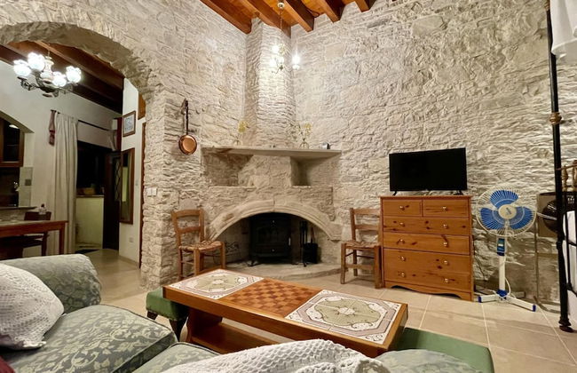 Juliet Suite Studio in Dhoros - Photo 4