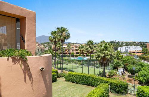 Family Friendly 2BR in Casares Pool and Padel Fun - Foto 6