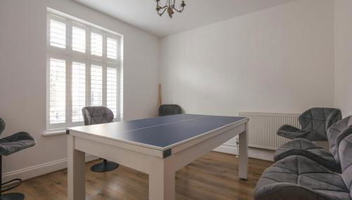 Spacious 3 Bedroom Home with PS5 and Pool Table Near O2 Arena Canary Wharf and Elizabeth Line to Central London - Foto 5