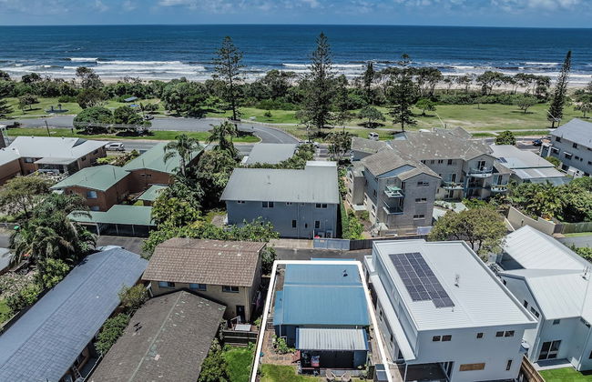 Kingy Beach House - Pet Friendly - Photo 1