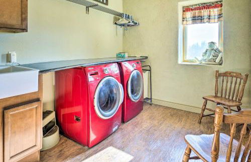 Beulah Home with Wraparound Porch and Mtn Views - Foto 27