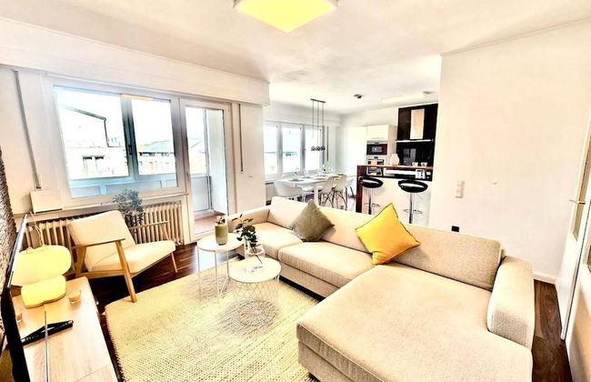 Charming 3 bedrooms with a cozy terrace - Foto 13