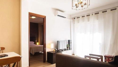 COSY 3 BED APT 200m FROM BEACH WiFi - Photo 2