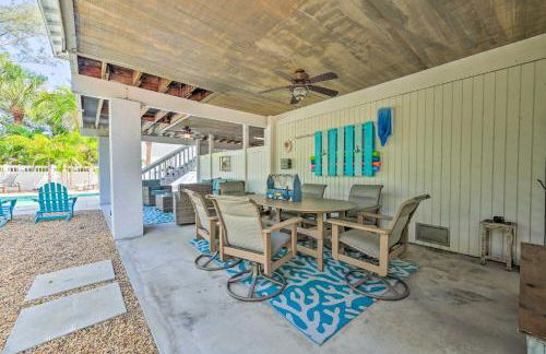 Canal-front Gem with Pool and Hot Tub in Anna Maria - Foto 28