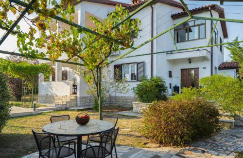 Holiday Home Katharina by 22Estates - Photo 2