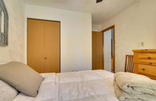 Charming Hidden Valley Resort Home Walk to Slopes - Foto 25