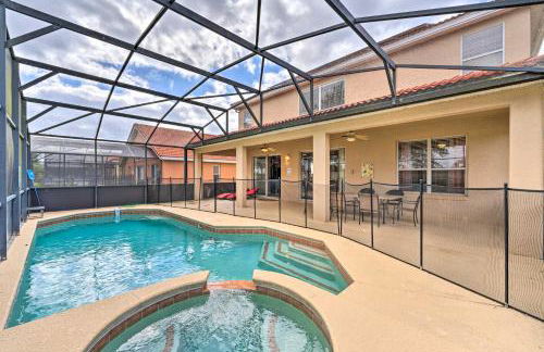 Spacious Family Home with Spa in Davenport! - Photo 1