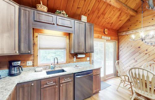 Wooded Family Retreat! 11 Mi to Acadia Entrance - Foto 9