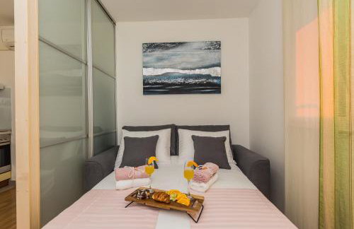 Paeninsula Studio Apartment - Photo 23