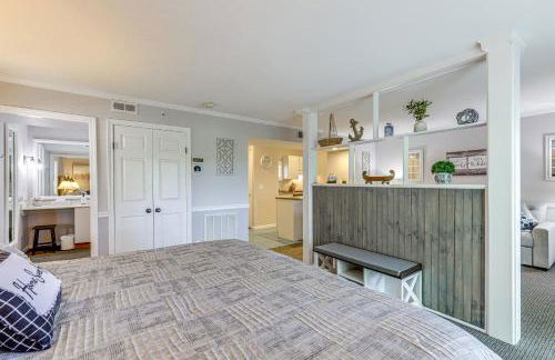 Golf Course Views and Pool Access! Norwich Studio - Foto 12