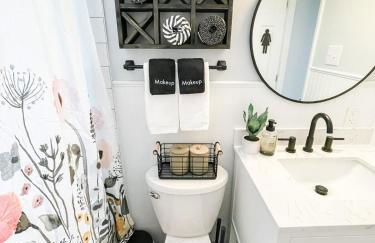 Sparkling Saratoga 3BR home near Track and SPAC Dogs - Foto 21