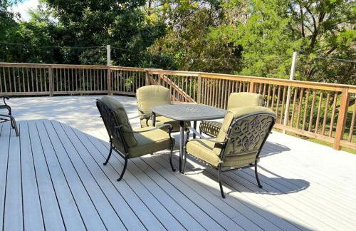 Resort Like house, 4 bedrooms, 3 bathrooms - Photo 14