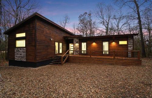 Diamond Cabin w/ jet shower & secluded back deck! - Foto 26