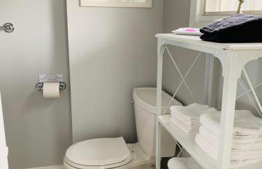 Waters Edge Lakefront with Kayaks Fire Pit and Dock - Foto 28