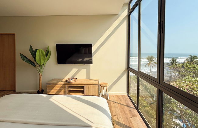 Wave House - Photo 17