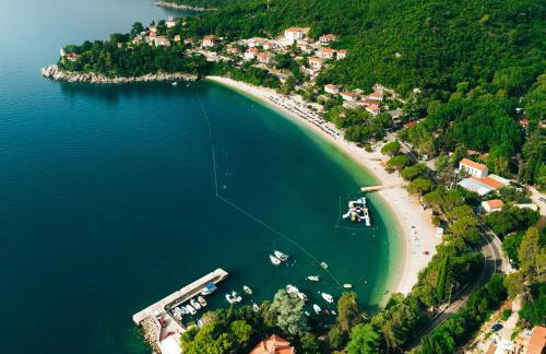 Dream 1-Bedroom Villa with Heated Indoor Pool, Jacuzzi & Sauna and BBQ - Foto 48