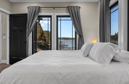 Views! Dock, Water, Game Room, Kids Room! - Foto 16