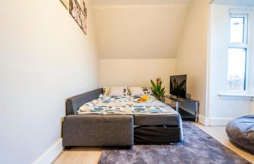 Deluxe 2-Bedroom Flat with Free parking - Foto 8