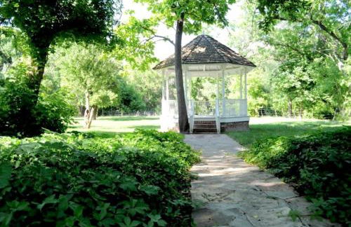 Elegant Cottage Rental on Historic Ranch in Lincoln County, New Mexico - Foto 10