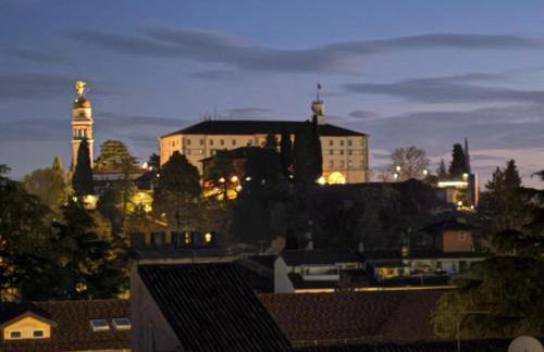 Heaven 11 Design Apartment con Vista Castello e Garage box - Foto 7