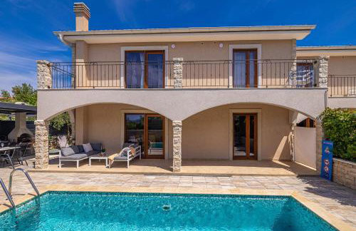 Villa Dijana West - Photo 1