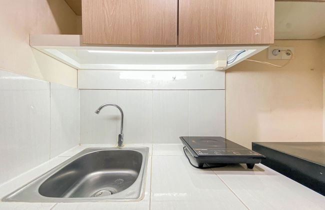 Best Price Studio Apartment Amartha View - Foto 7