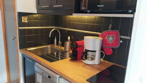 PARADISKI-BELLE PLAGNE, Altitude 2050m, APPART skis aux pieds 4 personnes - Foto 5