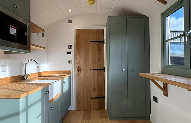 Luxury Shepherds Hut Near Glamorgan Coast - Foto 8