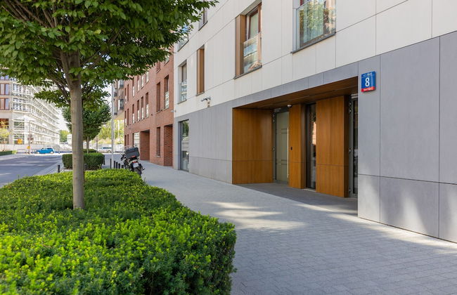 Okrzei Apartment Warsaw Praga by Renters - Photo 50