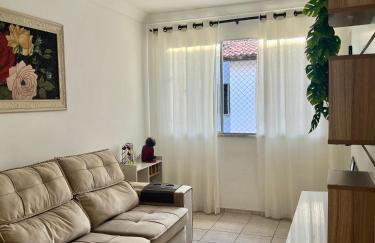 Apto charmoso, com ar, localização privilegiada - Foto 6