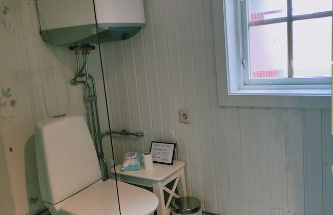 Charming 2-bed House at the Lake Close Gustavsfors - Foto 17