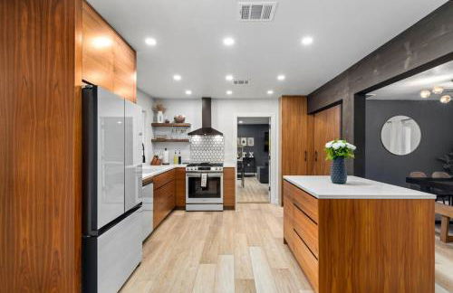 Lone Star Luxe - Heated Pool - Game room - Mini-Golf & Bar - Foto 14