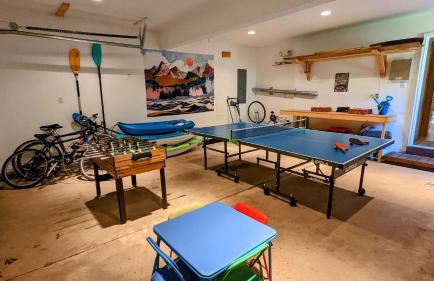 Mountain Hideout by Avantstay Game Room + Deck - Foto 8