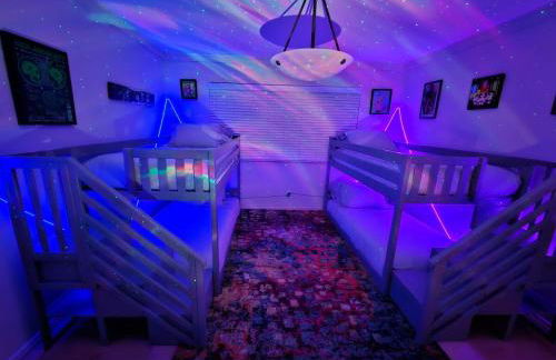 La Jolla Gem with Ocean View - 11 Beds, Hot Tub, Karaoke & Game Den - Foto 7