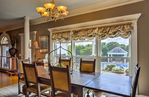 Historic Cedar Hill Mansion on Large Farm with Pool! - Foto 10