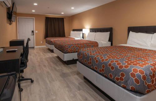 Far West Cabin-Tiny Homes Rental - Foto 14