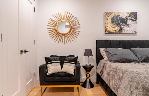 Cozy Brooklyn Getaway with Balcony - Foto 5