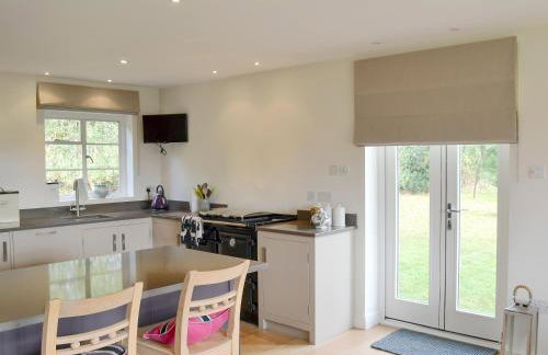 Brookside Cottage - Photo 5