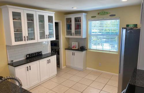 Gulfport 5-5 Pool Free Wi-Fi Parking House - Foto 23