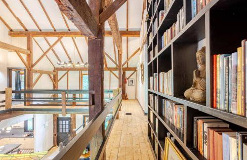 Unique Fully Restored Landmark Barn in Hudson - Foto 8