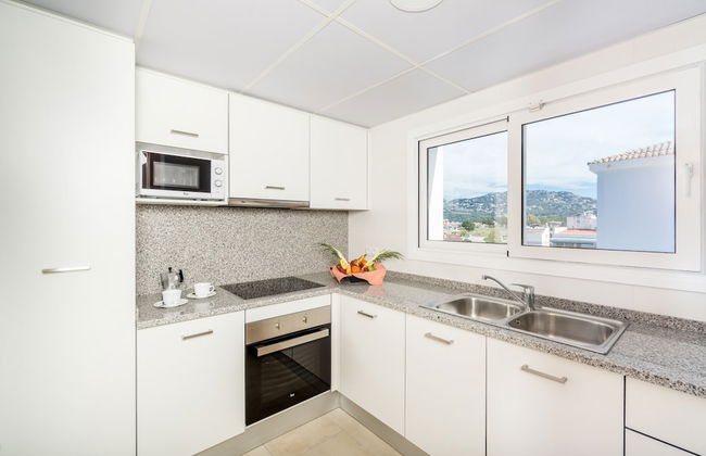 Apartaments Condado - Photo 13