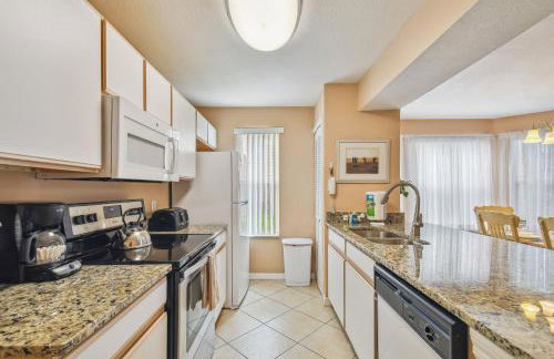 NEAR DIS & Sleeps 10! TWO King Master BR Suites, Bunks For The Kids, Private Patio, NO Steps, Pool, LOW Rates! - Foto 7