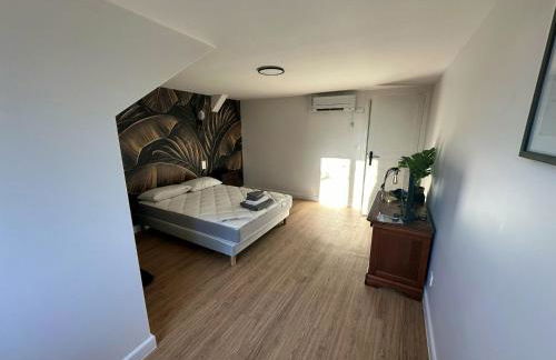 Maison spacieuse à Saint-Floret, avec piscine pour deux. - Foto 14