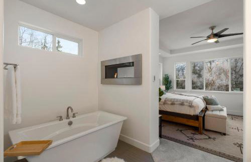 Cozy Private Hot tub, Luxe Views! Shiloh&Harmony - Foto 56