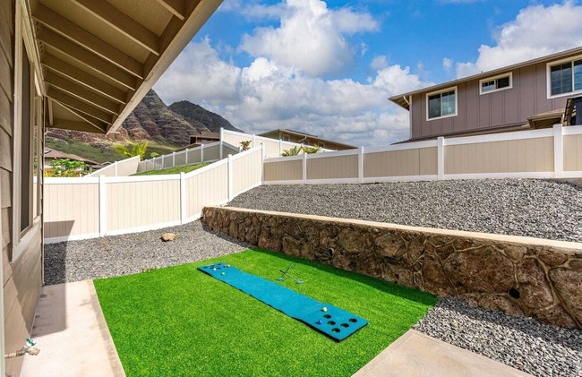 Makaha Villa by Avantstay Mountain + Ocean Views - Photo 11