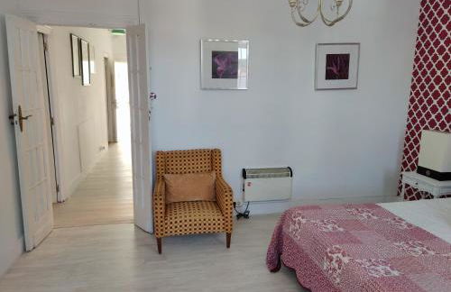 Rua Nova Apartment 28, 3 Dormitorios, WIFI, PS4 y Netflix, a 200m Catedral - Foto 64