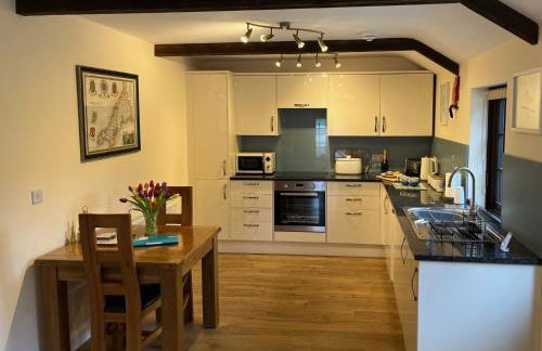 Maple & Beech Barns - Photo 39