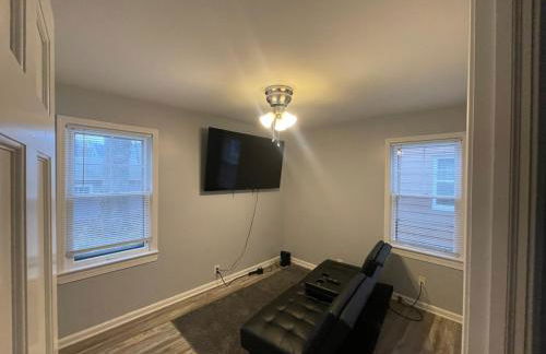 Cozy Euclid Home Near Lakefront - Foto 5